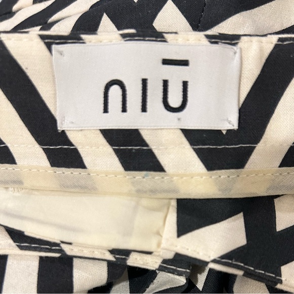 Niu Casual Pants in Black and Light Ivory, Size S - Picture 9 of 12